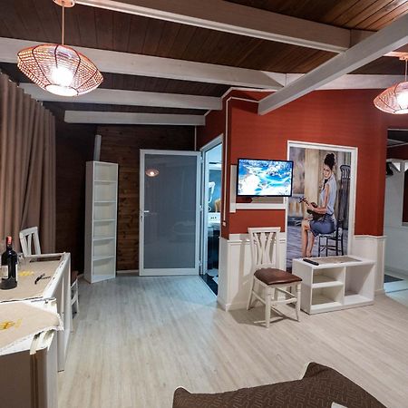 Hotel Aria Тирана Екстер'єр фото