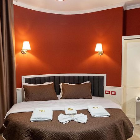 Hotel Aria Тирана Екстер'єр фото