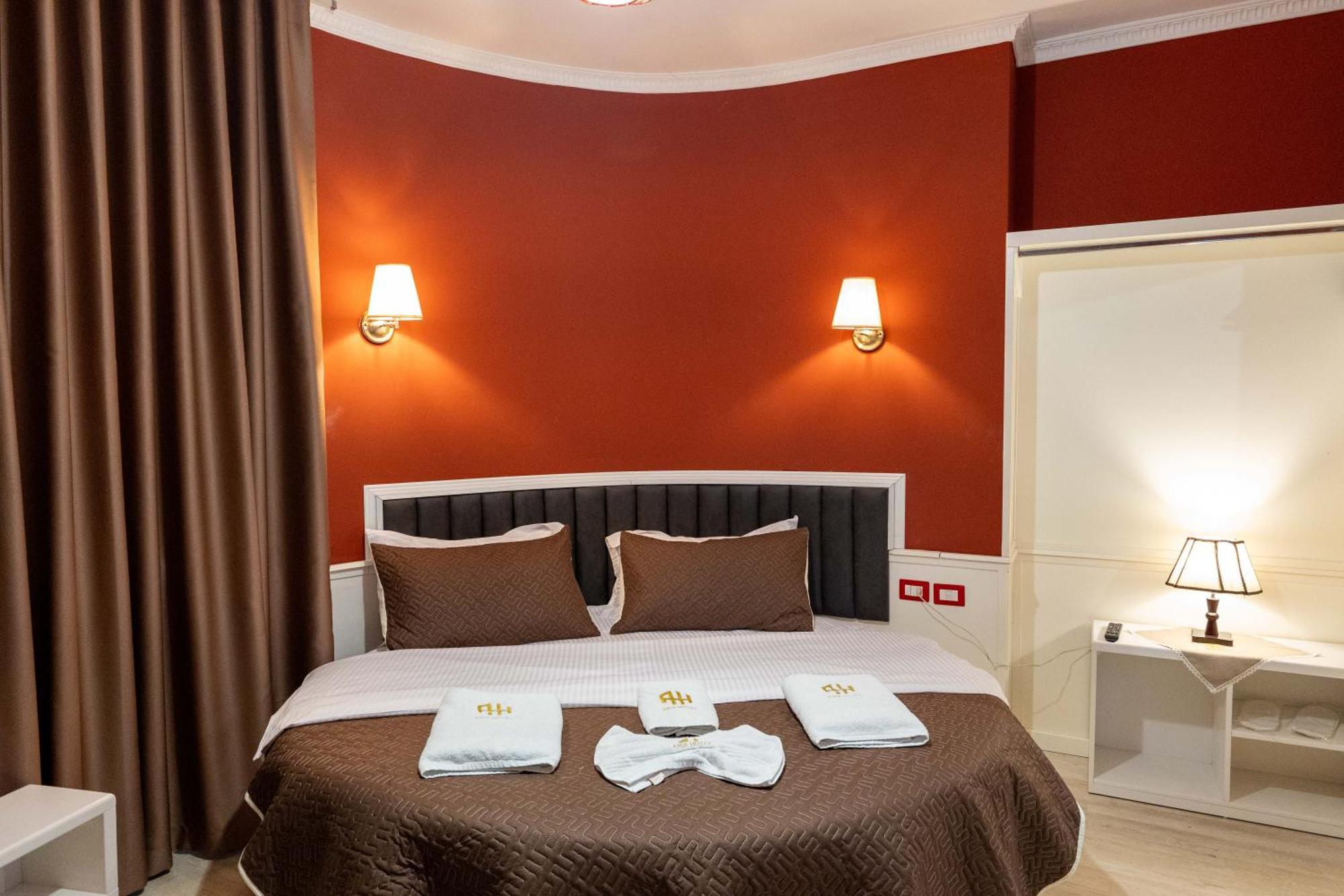 Hotel Aria Тирана Екстер'єр фото