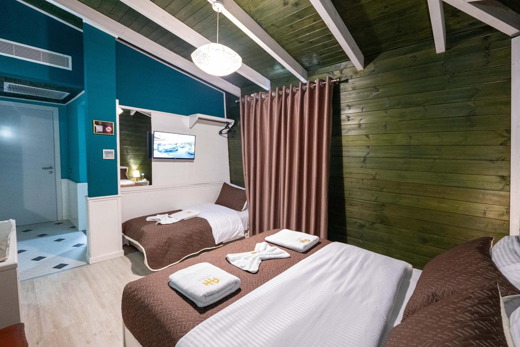 Hotel Aria Тирана Екстер'єр фото
