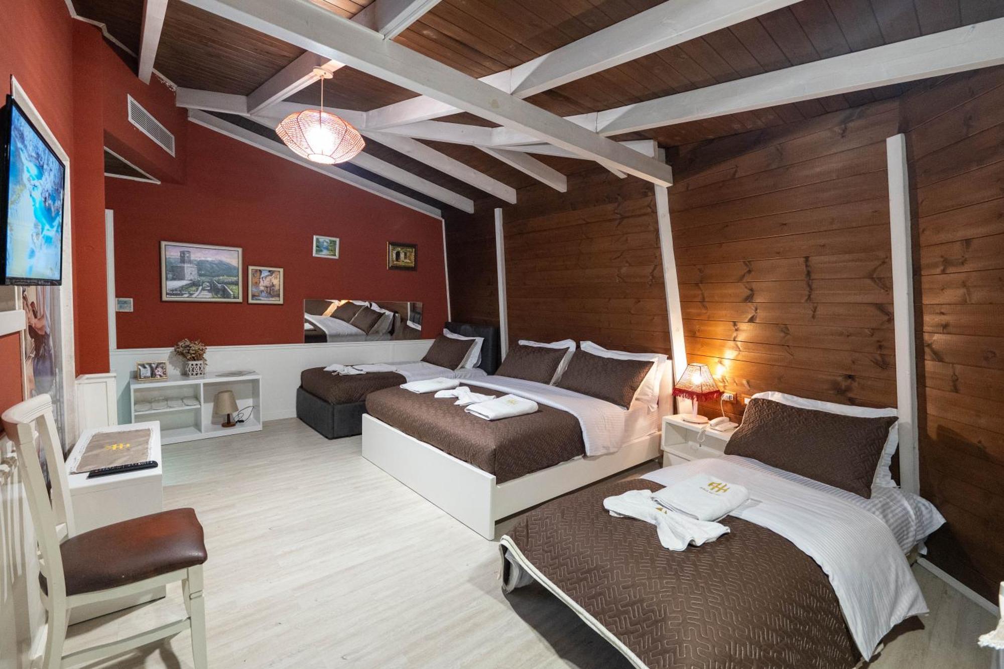 Hotel Aria Тирана Екстер'єр фото