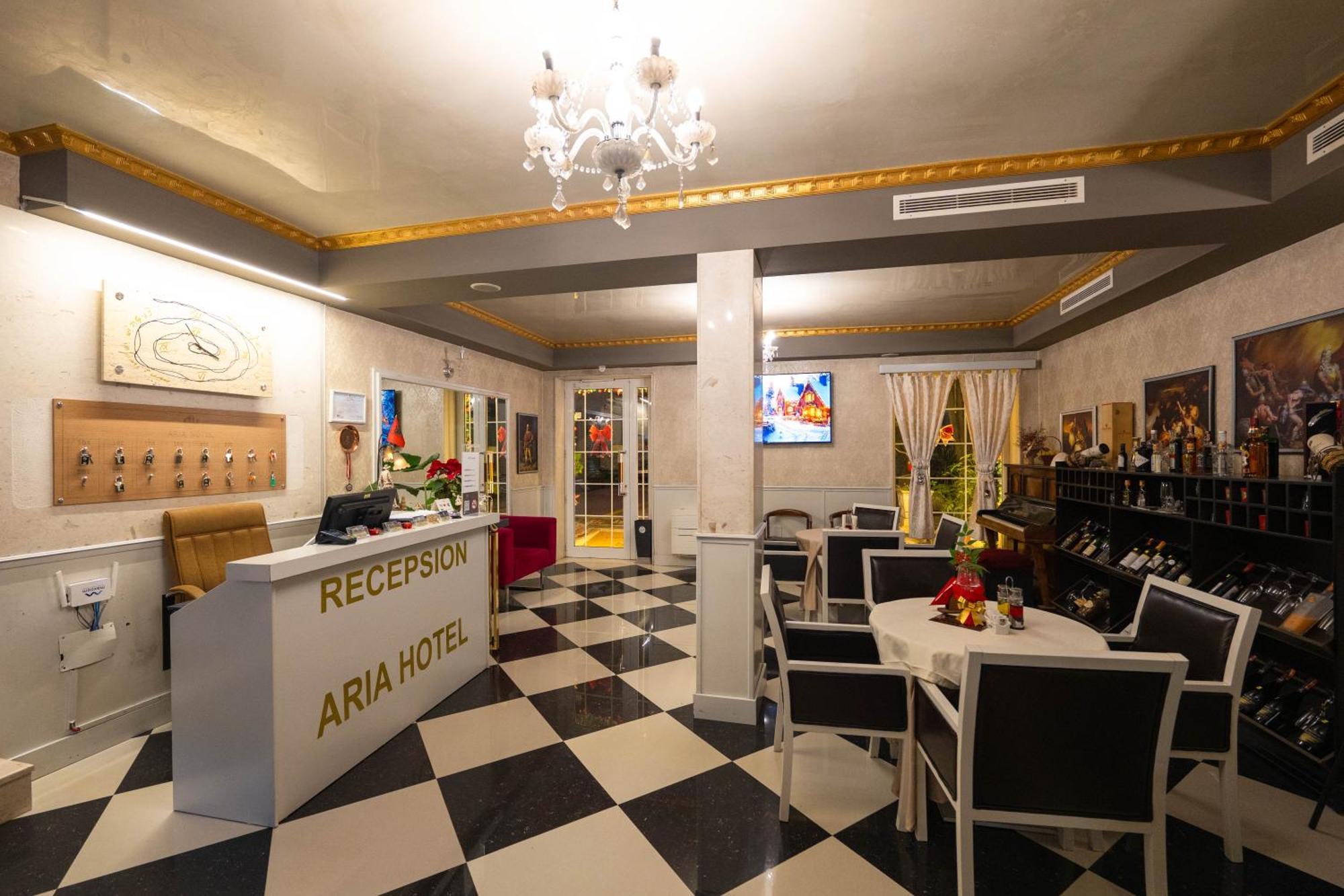 Hotel Aria Тирана Екстер'єр фото